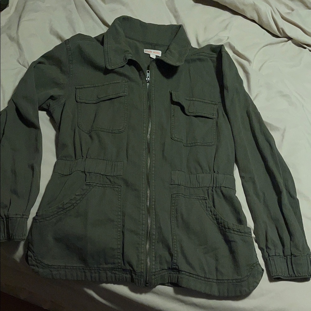 Olive green jacket. Never worn. Size large